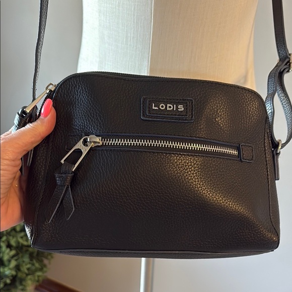 Lodis CHARLOTTE Black genuine pebble leather Crossbody Bag zipper closure - Picture 3 of 14